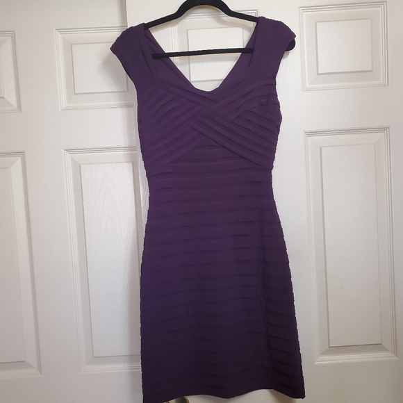 Adrianna Papell Dresses & Skirts - Adrianna Papell Dress